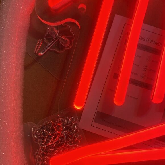 MILWAUKEE LED NEON LIGHT SIGN USB TOOLS MAN CAVE SHED WALL ART DÉCOR NEW IN BOX - Picture 5 of 8